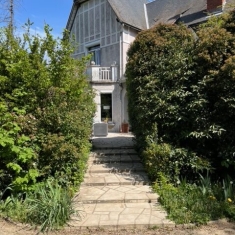 SAINT- DOULCHARD Maison de Caractère