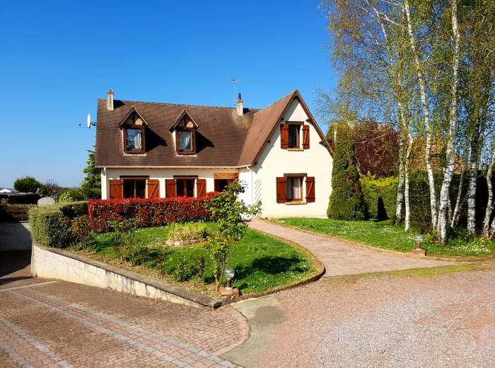 SAINT DOULCHARD MAISON 5 Chambres