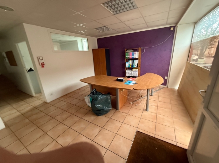 Location BOURGES LOCAL JOFFRE BAUDENS SERAUCOURT