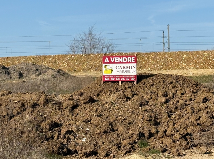 BOURGES SAINT GERMAIN DU PUY TERRAIN A BATIR