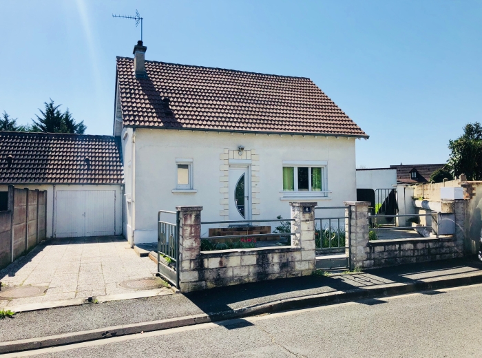 SAINT DOULCHARD Maison 3 Chambres Jardin Garage