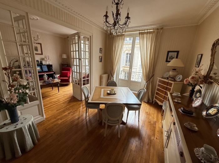 A Vendre Appartement de caractère de 85,97 m² en plein cœur de Bourges