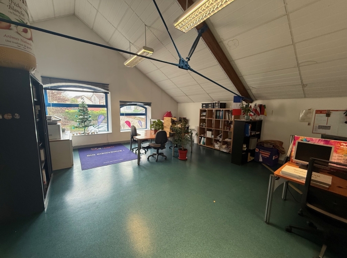 BOURGES LOCAL D&rsquo;ACTIVITE 140 m²